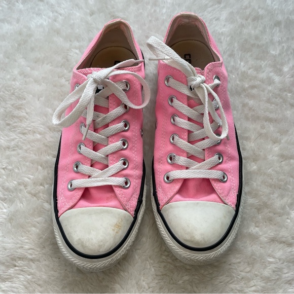 Converse Barbie pink Women’s 8/ men’s 6 - Picture 2 of 6